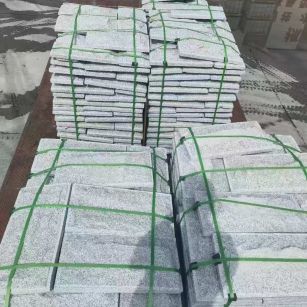 滨州 芝麻白蘑菇石装车出货