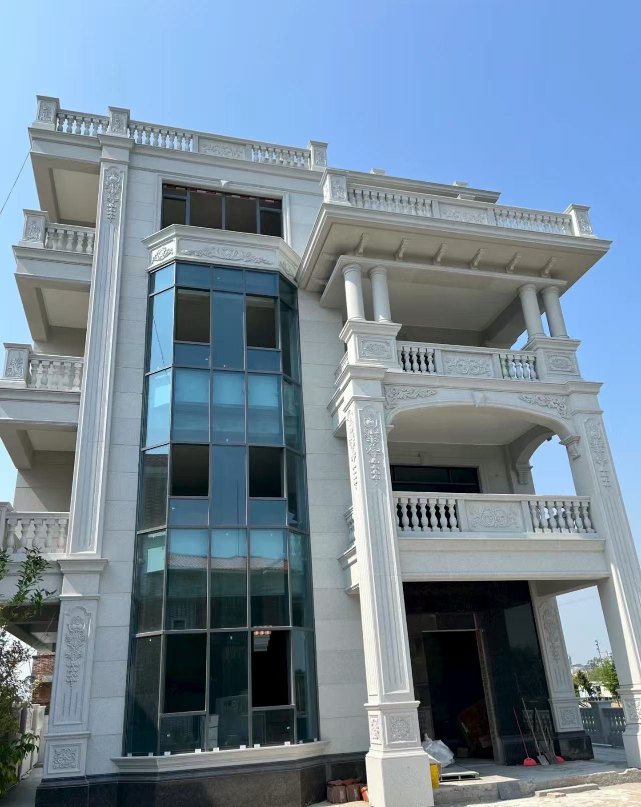 滨州 芝麻白花岗岩别墅外墙干挂效果展示