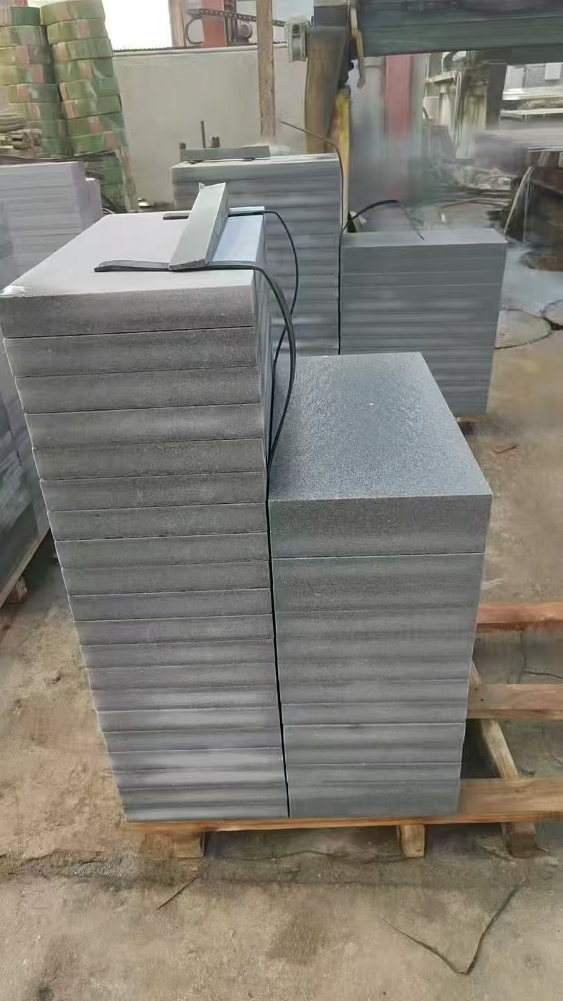 滨州 芝麻灰火烧面300*600*50地铺石材