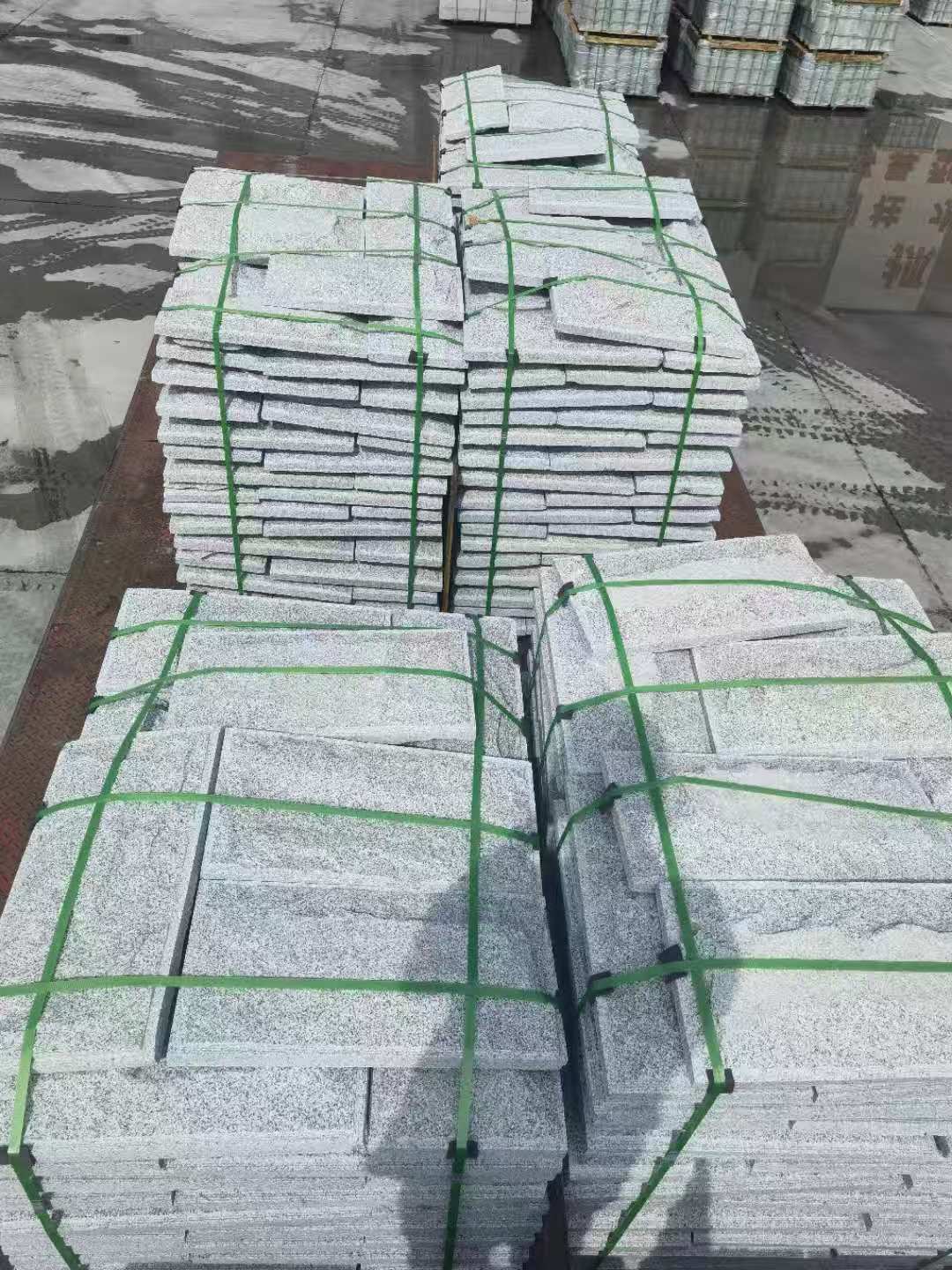 滨州 芝麻白蘑菇石装车出货